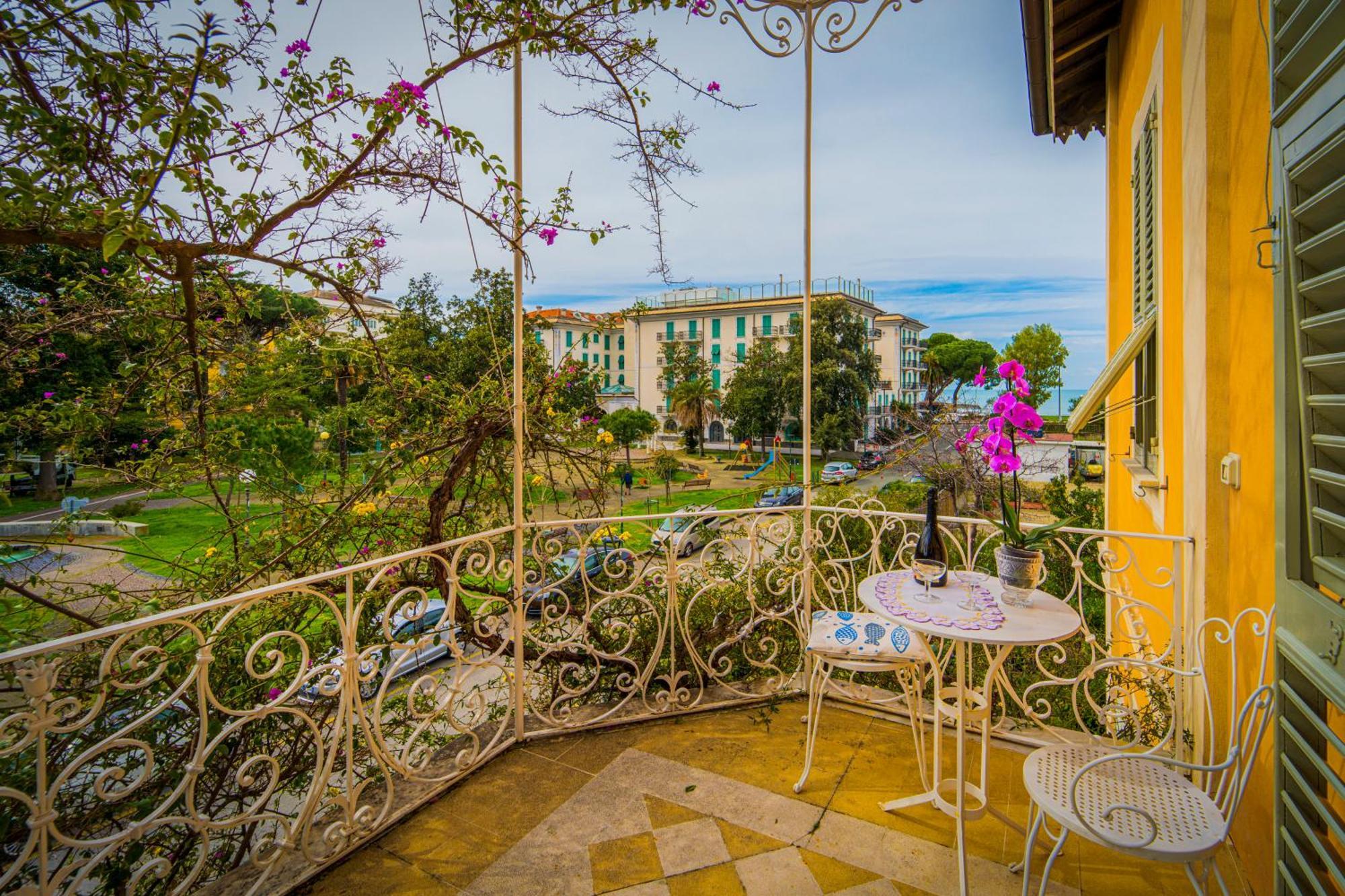 Bed and Breakfast La Casa Dei Paggi Sestri Levante Exterior foto